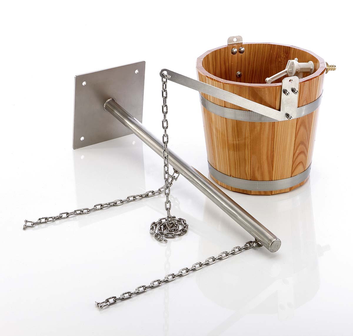 Schwalleimer aus Holz mit Tragarm