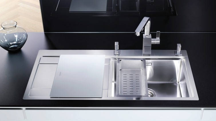 Blanco Schneidbrett aus weiß satiniertem Sicherheitsglas